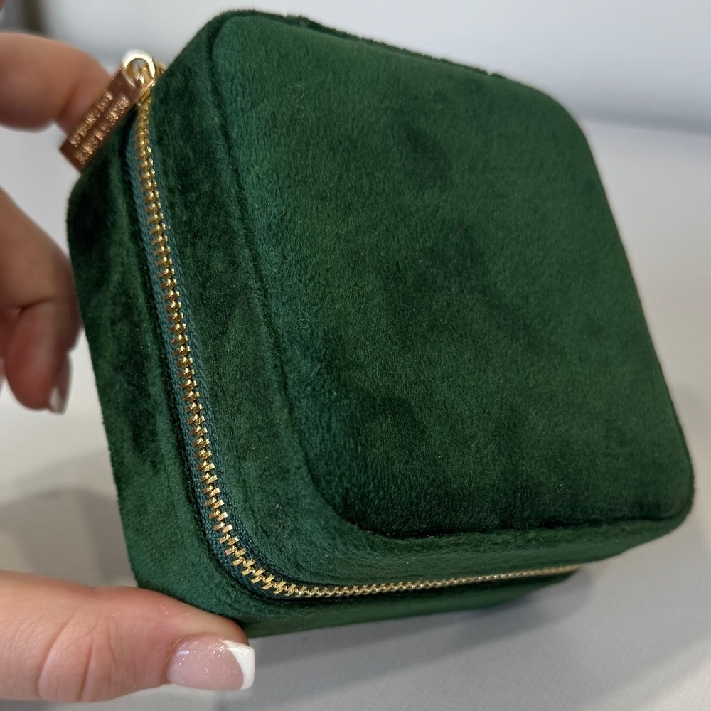 Travel Green Velvet Jewelry Box